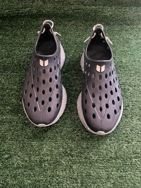 Kane Revive Recovery Shoes Men’s Size 7 Women’s 9 Black Speckled Sole Slip-On